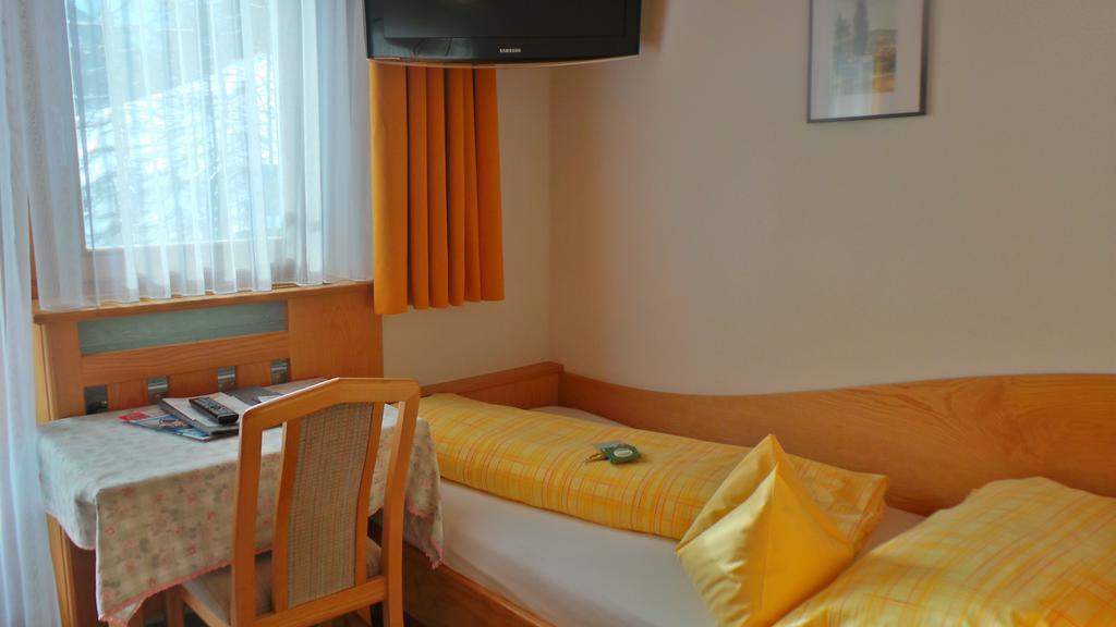 Hotel Garni Soldanella à Samnaun Extérieur photo